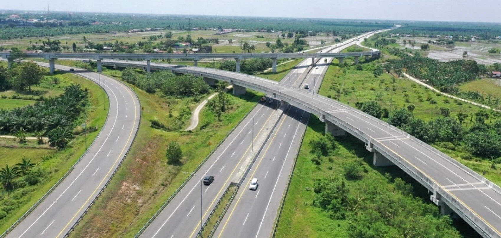 Aerial view of the Medan–Kualanamu–Tebing Tinggi toll road interchange